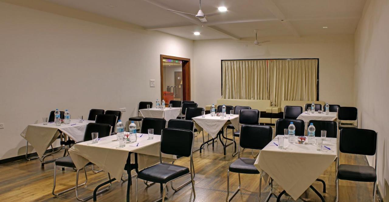 Vishal Lords Inn Gir Forest Malanka Exterior foto